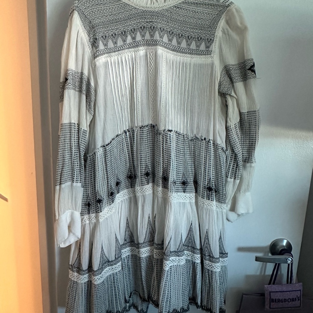 Zara White & Navy Patterned High Neck Babydoll Mini Dress